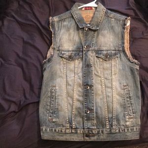 ECKO unlimited sleeveless blue jean jacket